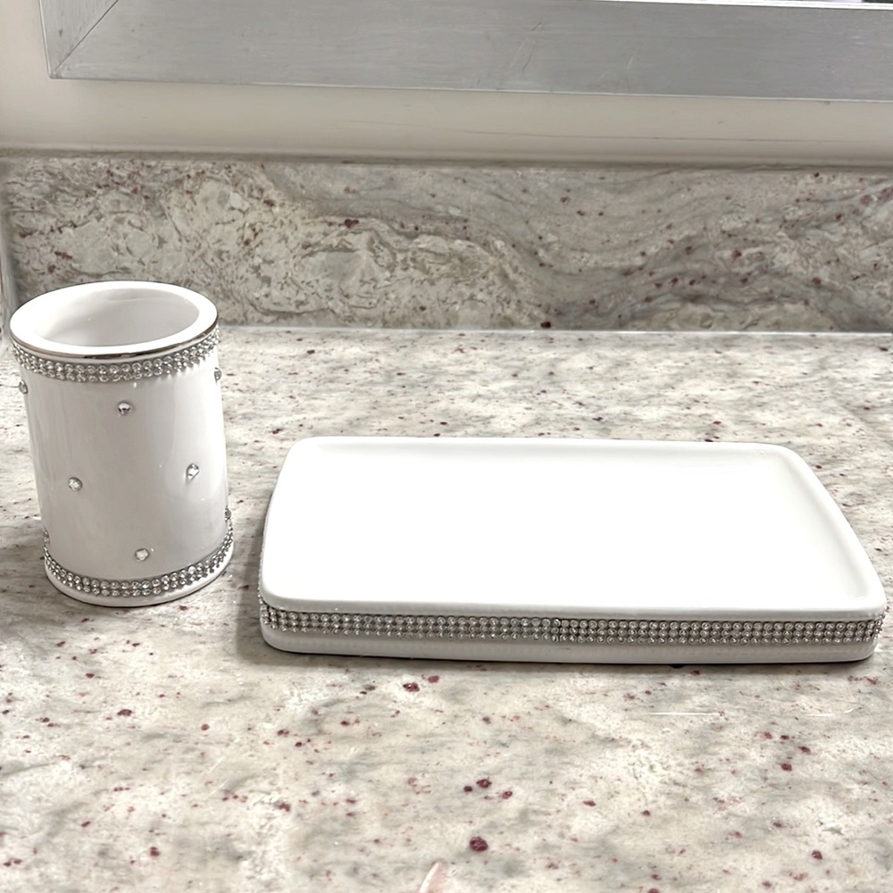 Bathroom Decor Set - Bella Luxx